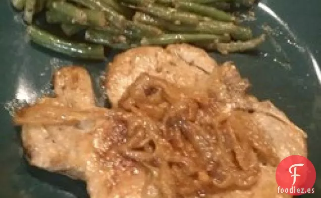 Chuletas de cerdo fáciles con salsa Dijon