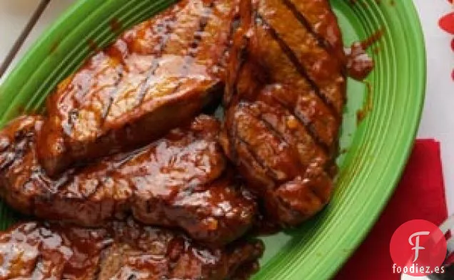 Filetes glaseados con cerveza y chile