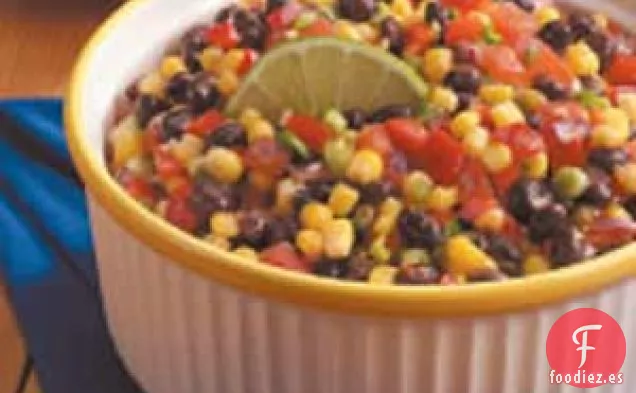 Ensalada rápida de maíz y frijoles negros