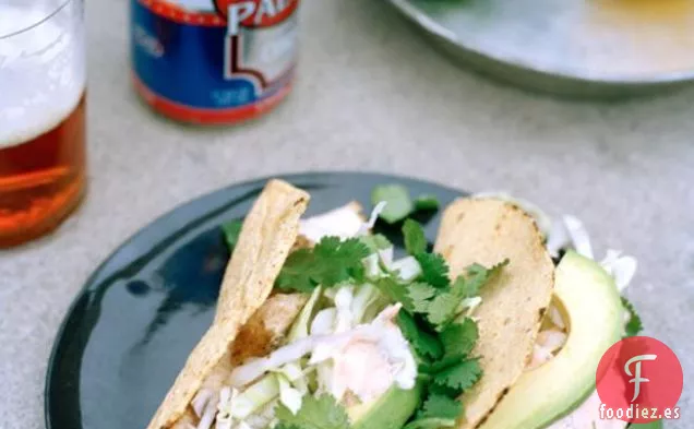 Tacos De Pescado A La Parrilla Con Crema Chipotle