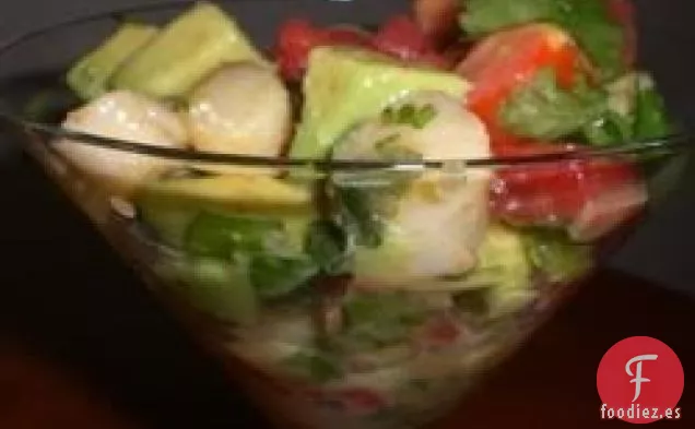 Aperitivo de vieiras y aguacate