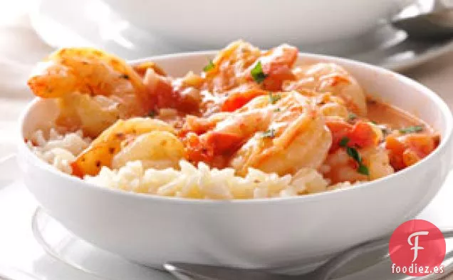 Camarones con tomates y queso feta