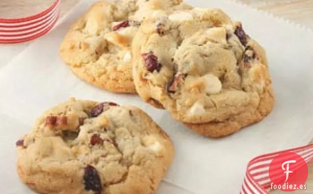 Galletas de chocolate blanco, arándanos y nueces pecanas