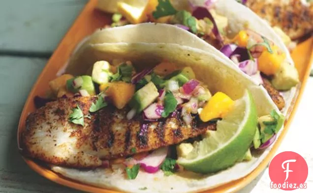 Tacos De Pescado A La Parrilla Con Salsa De Mango