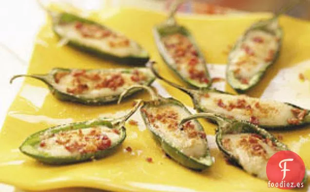 Jalapeños rellenos de queso