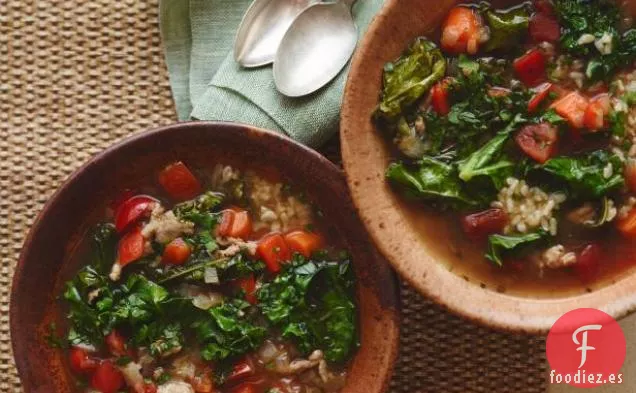 Sopa de pavo, col rizada y arroz integral