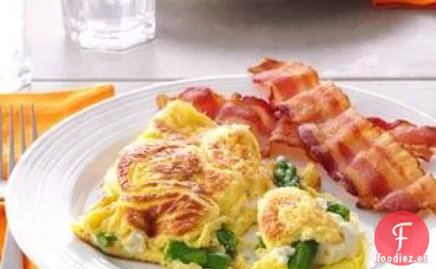 Tortilla de espárragos y queso crema