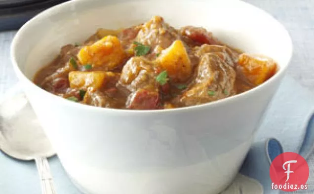 Estofado de carne de res con cosecha de calabaza