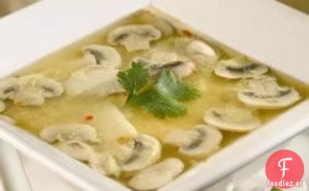 Sopa de Pollo Agria y Caliente