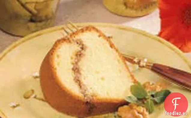 Pastel de café ondulado con nueces