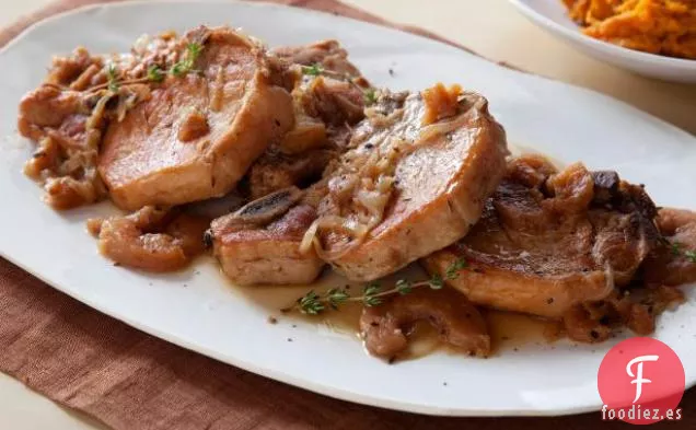 Chuletas de cerdo con pimienta en olla de cocción lenta