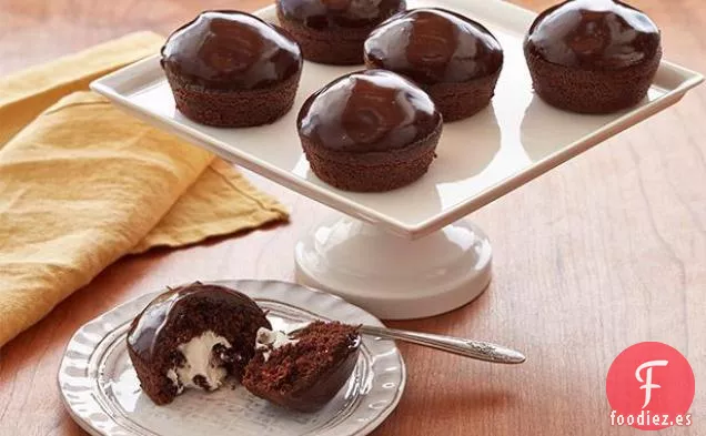 Cupcakes rellenos de crema celestial
