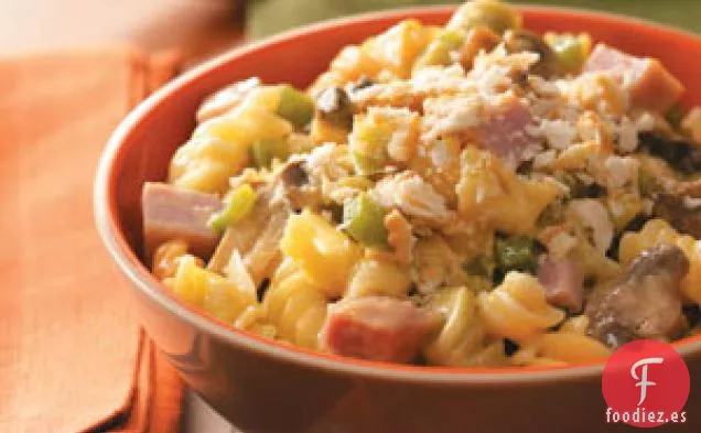 Cazuela cremosa de fideos con jamón