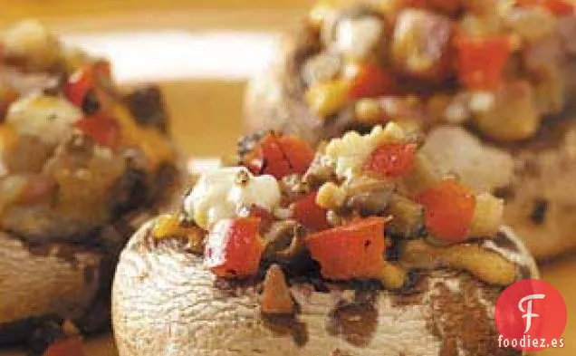 Champiñones rellenos de tocino canadiense