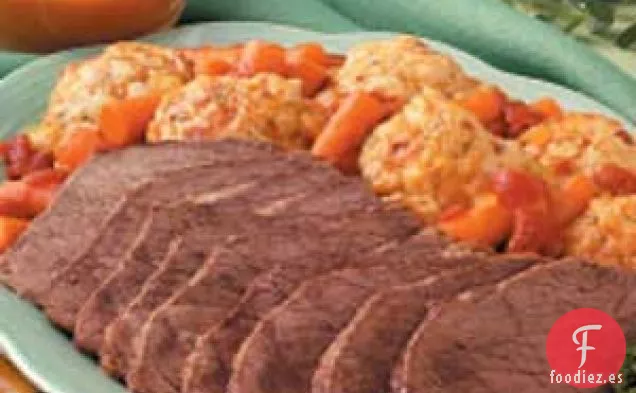 Carne de res al curry con albóndigas