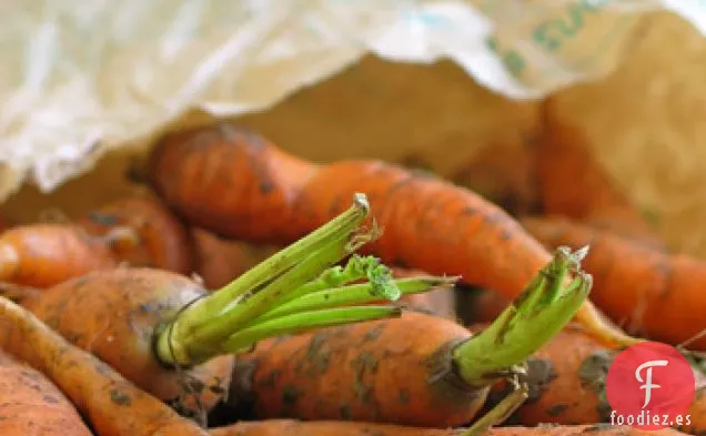 Zanahorias Pequeñas Con Ciruelas Y Chile