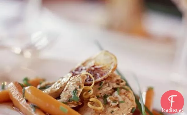 Pollo y Zanahorias Pequeñas con Limón y Cebollino