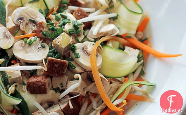 Zanahoria, Calabacín, Champiñones Y Tofu Ahumado
