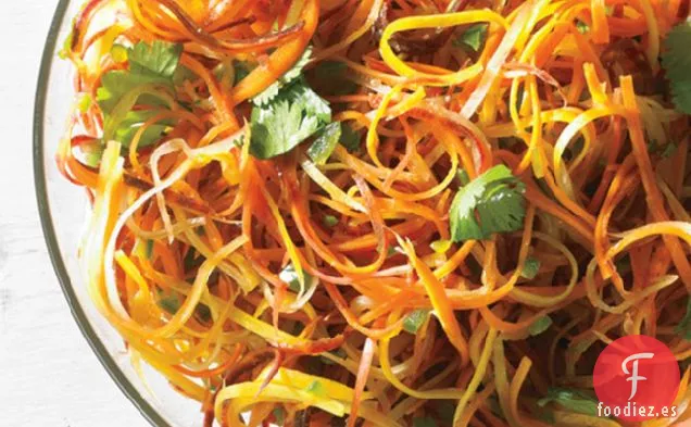 Ensalada De Zanahoria, Cilantro Y Chile