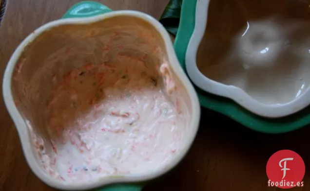 Raita De zanahoria y pasas Con Semillas De Comino
