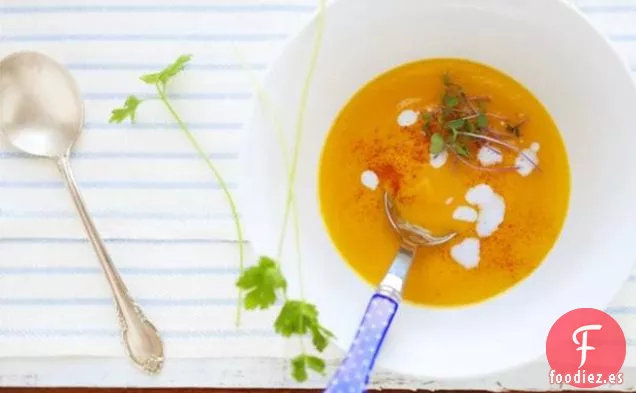 Sopa De Zanahoria Y Manzana Con Comino Y Cilantro