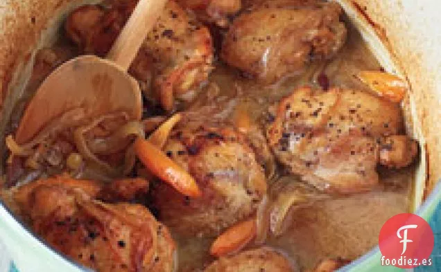 Pollo Estofado Marroquí Con Zanahorias Y Pasas Doradas