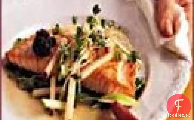 Salmón Semi Ahumado de Tourondel con Caldo de Manzana