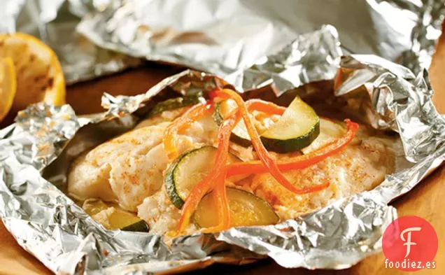 Pescado Envuelto en Papel de Aluminio con Salsa Cremosa de Parmesano