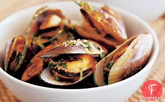 Mejillones Picantes con Jengibre y Limoncillo