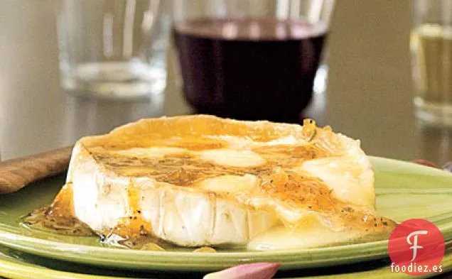 Brie Caliente Con Glaseado De Jengibre Y Cítricos