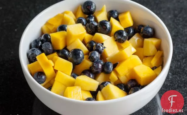 Ensalada De Arándanos Y Mango Con Vinagreta De Jengibre