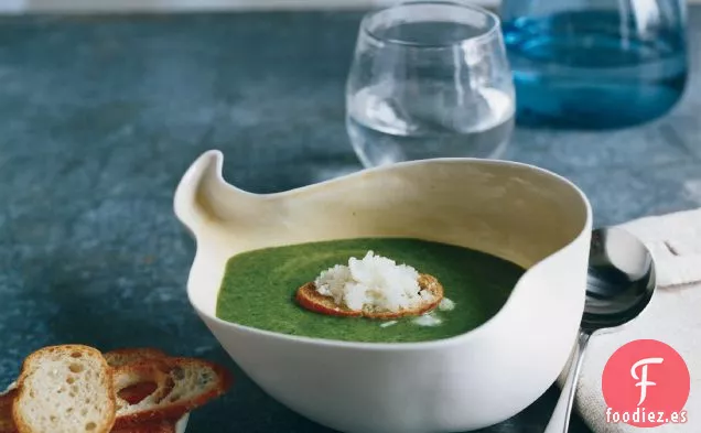 Sopa de Espinacas con Granité de Rábano Picante