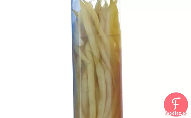 Frijoles de Cera Encurtidos de Rábano Picante