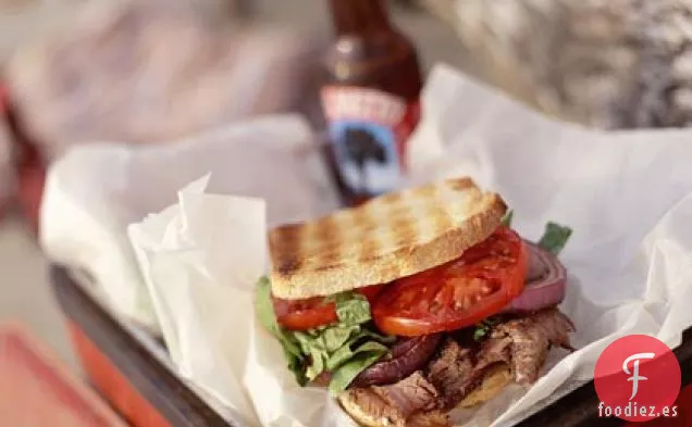 Sándwiches de Carne de Ron y Pimienta