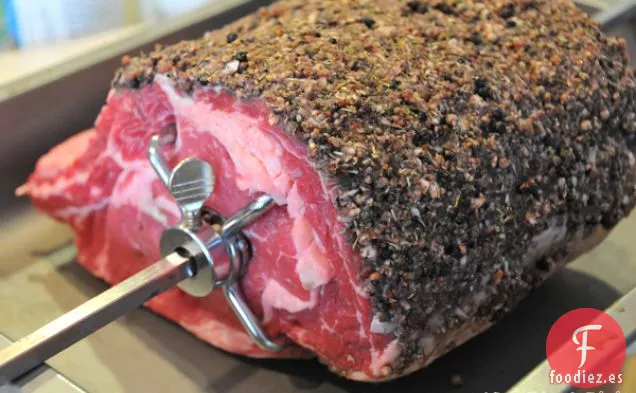 Costilla De Primera Calidad Con Corteza De Ajo y Sal Y Pimienta
