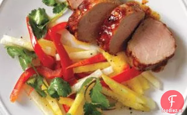 Lomo De Cerdo Glaseado Con Ensalada De Piña