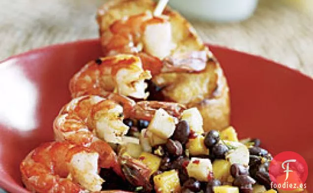 Ensalada De Frijoles Negros Con Mango, Cítricos Y Jícama Crujiente