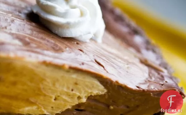 Pastel de Mousse de Chocolate con Mantequilla de Maní