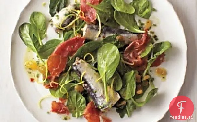 Ensalada De Espinacas Con Sardinas Y Jamón Crujiente