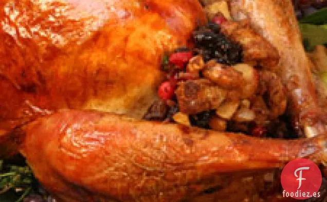 Pavo Con Relleno De Frutas Y Nueces