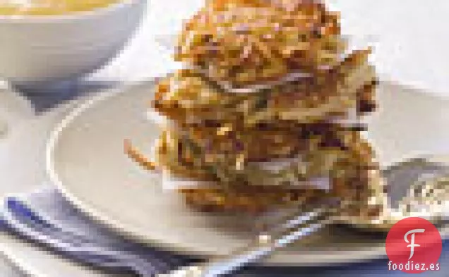 Latkes de Chirivía de Patata con Puré de Manzana Salado
