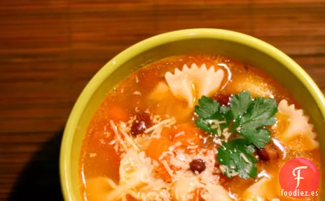 Sopa Rústica de Minestrone de Invierno