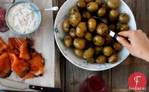 Patatas Nuevas Con Mantequilla De Eneldo