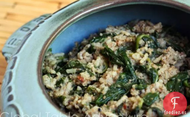 Espinacas Y Arroz Con Algarrobas Fermentadas