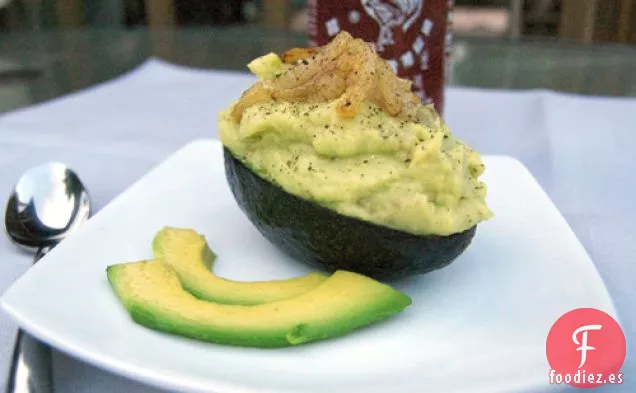 Patatas Batidas de Aguacate Con Cebolla Caramelizada