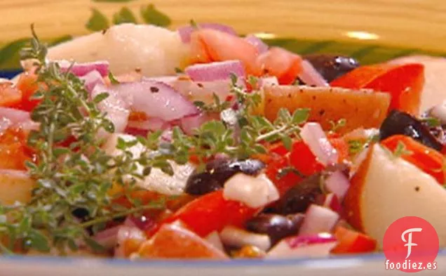 Patatas con Cebolla, Aceitunas y Tomates