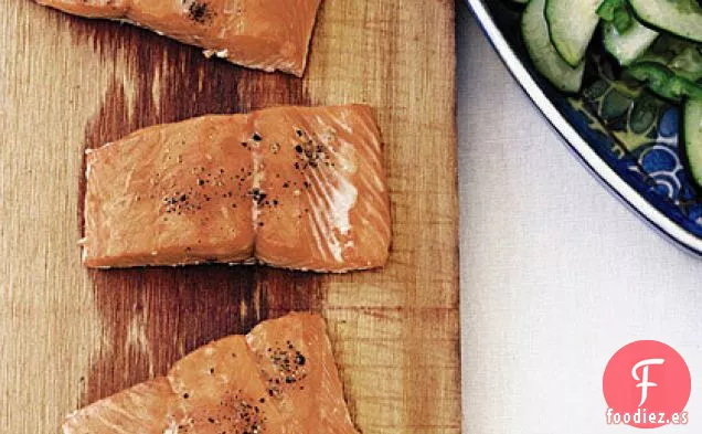 Salmón a la Plancha de Cedro a la Parrilla