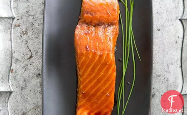 Salmón Glaseado con Jengibre y Sake