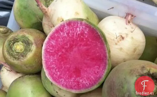 Ensalada De Rábano Sandía, Cilantro Y Queso Feta