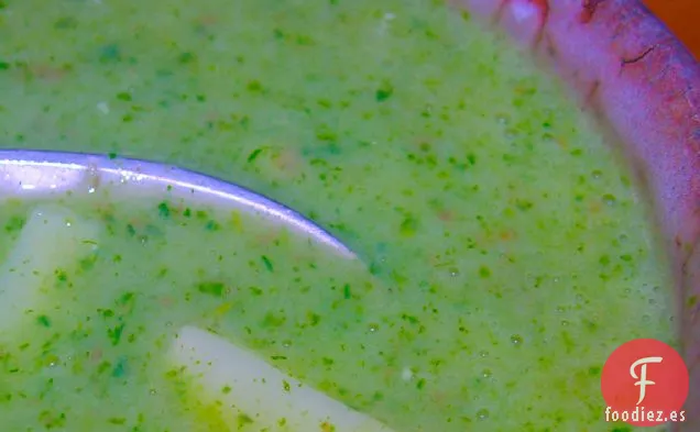 Sopa de Rábano Rústico